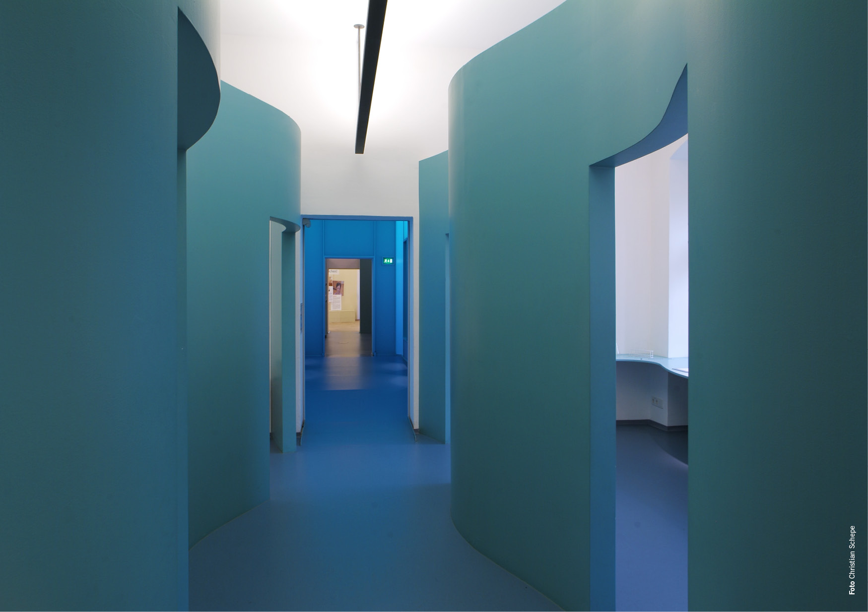 Ausstellung über den gesellschaftlichen Umgang mit Menchen, im Schloss Hartheim