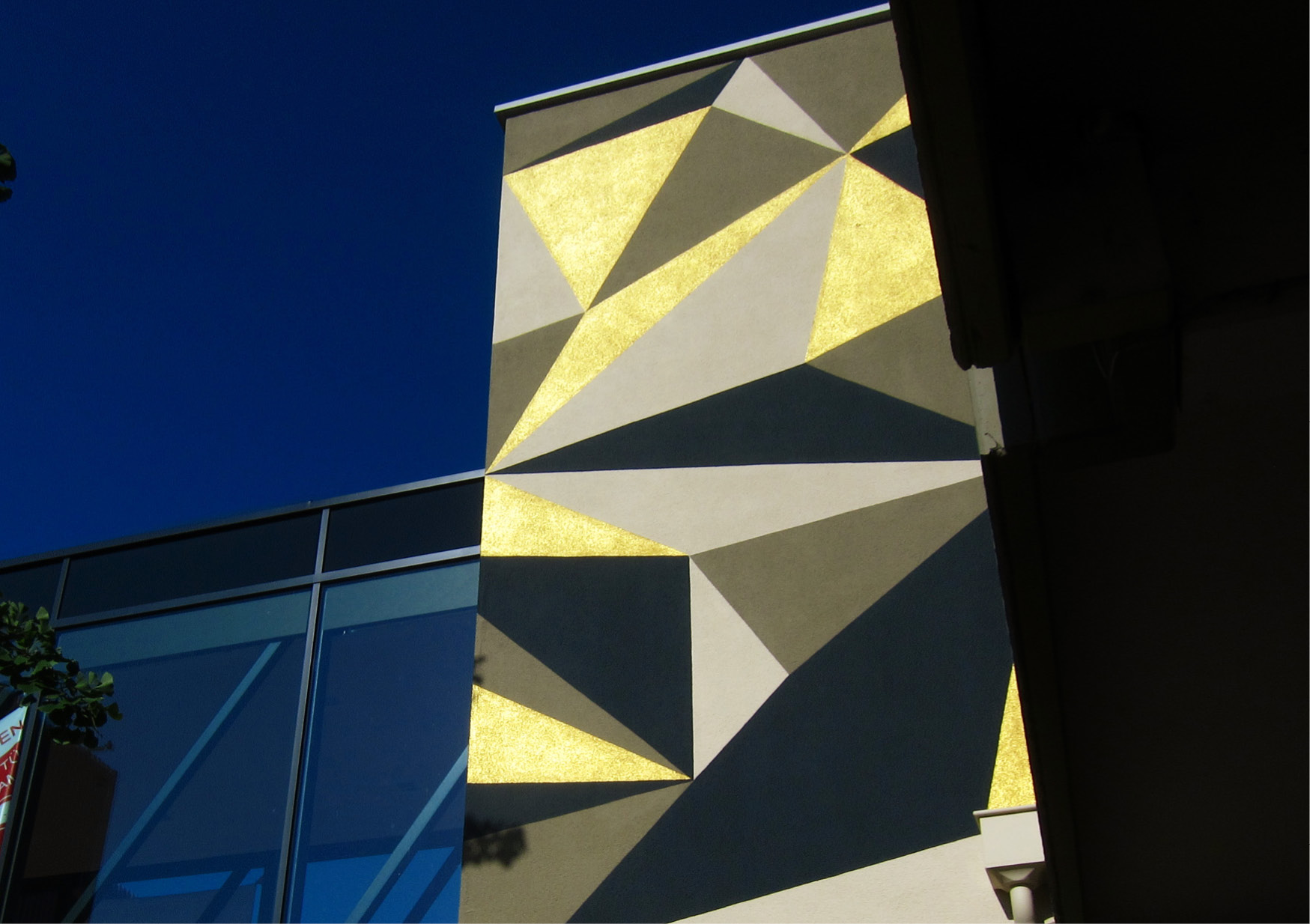 Gold, olive, beige und graphit